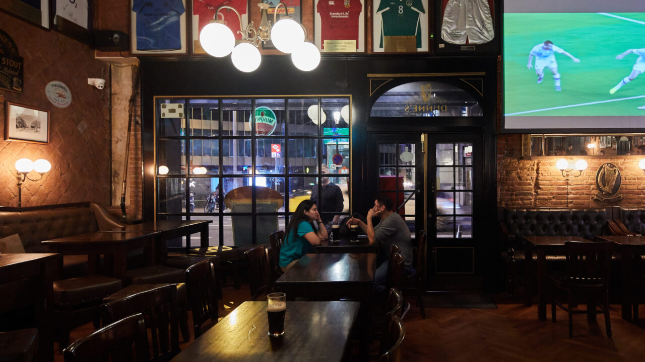 Dunne's Irish Bar Barcelona Dunne's Irish Bar, Barcelona's favourite